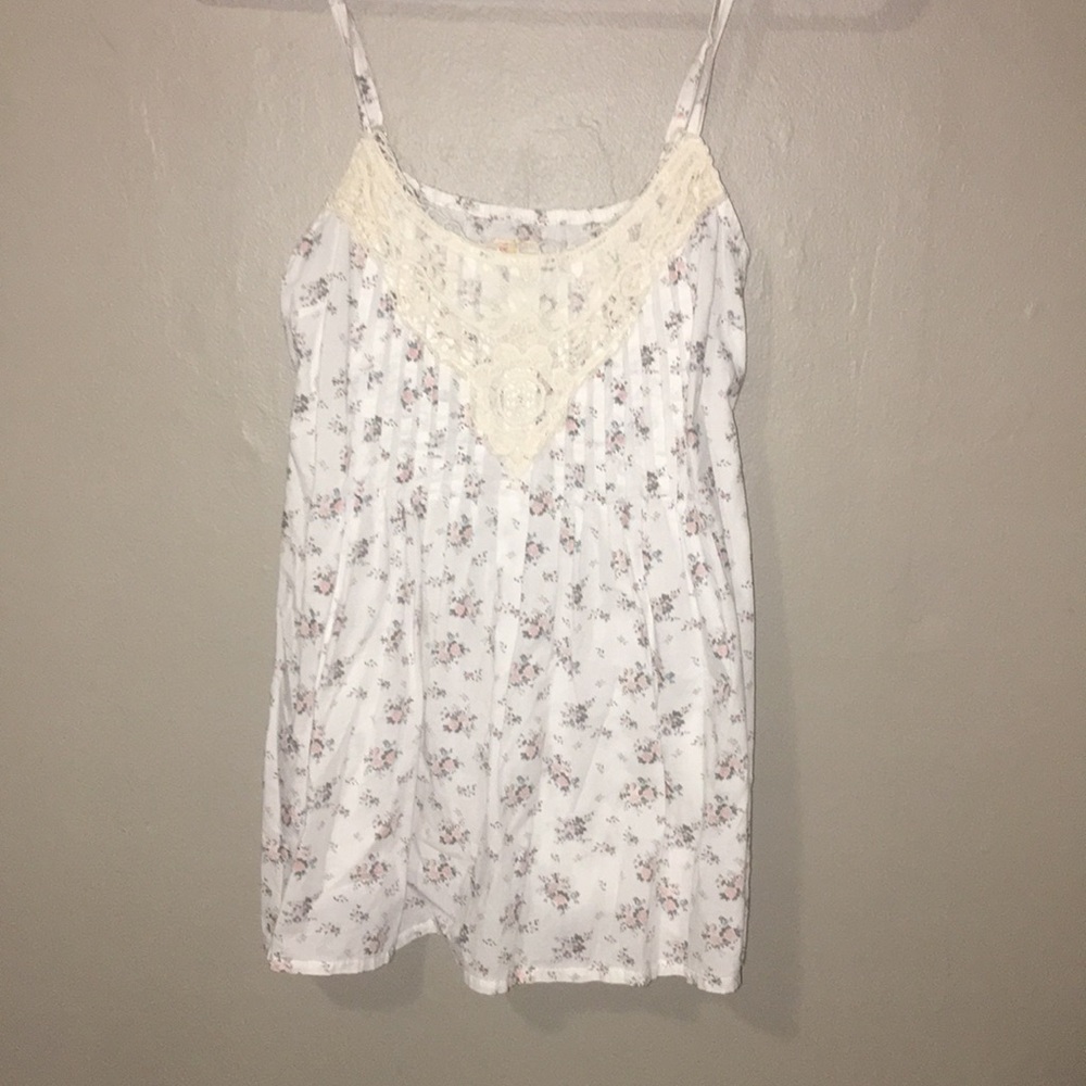 White Lacey Floral Tank Top